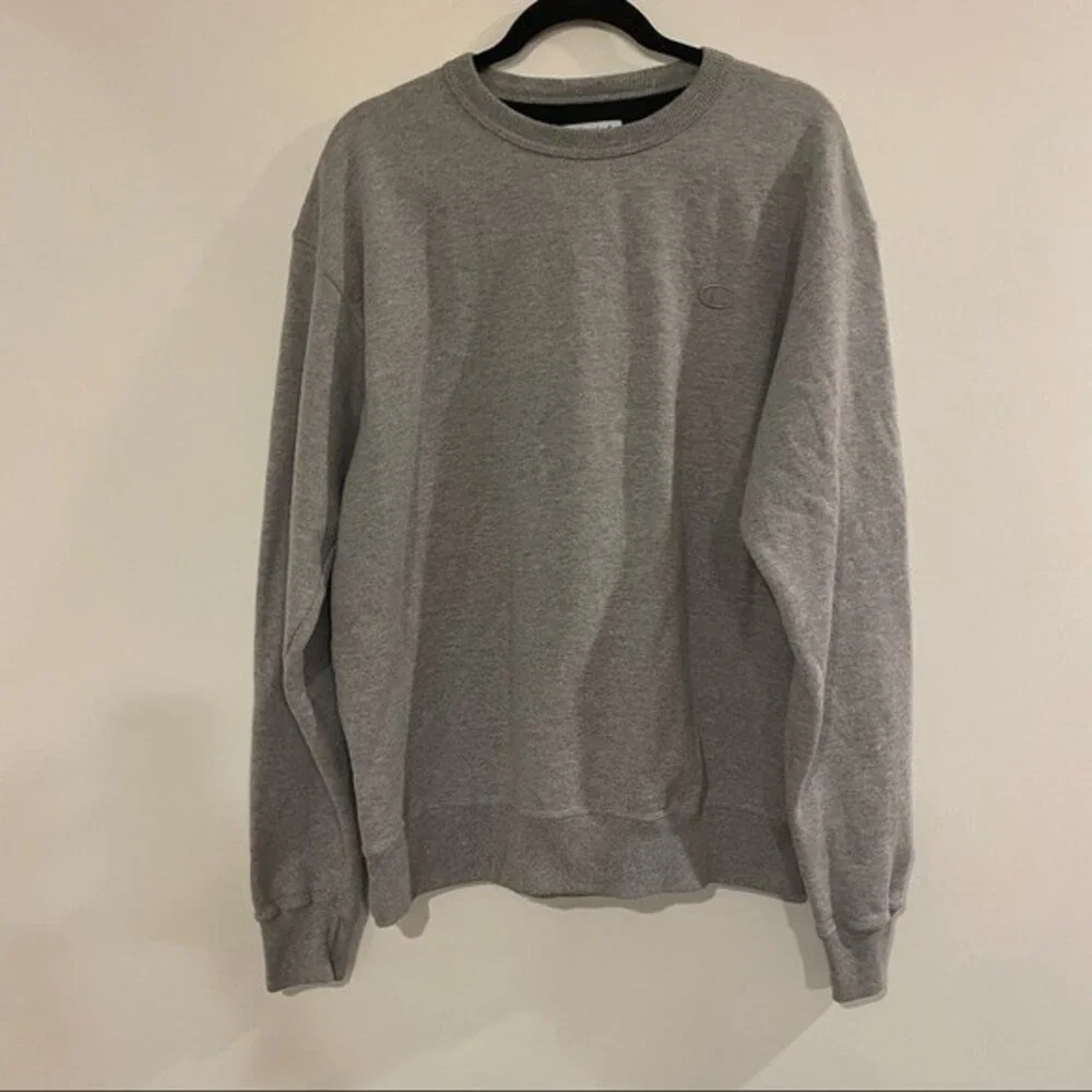 Champion | men’s grey pullover size large
